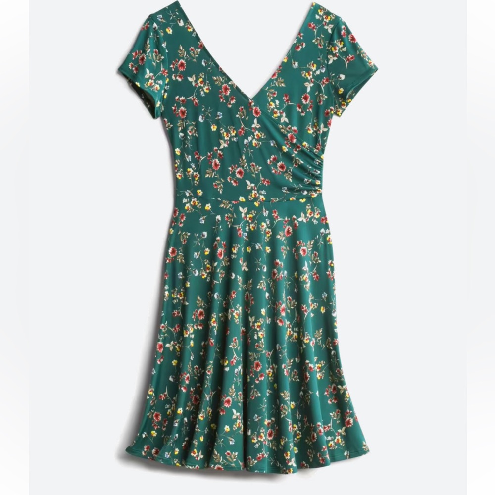 New, never worn green print dress